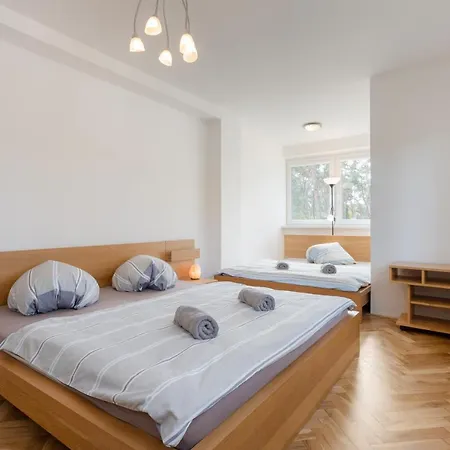 Villa Lhota